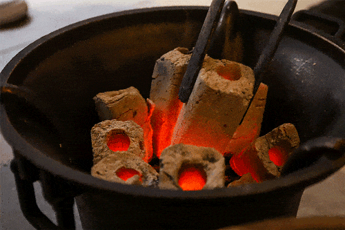 学生没到校没请假，家长电话异常！班主任立刻警觉了起来……