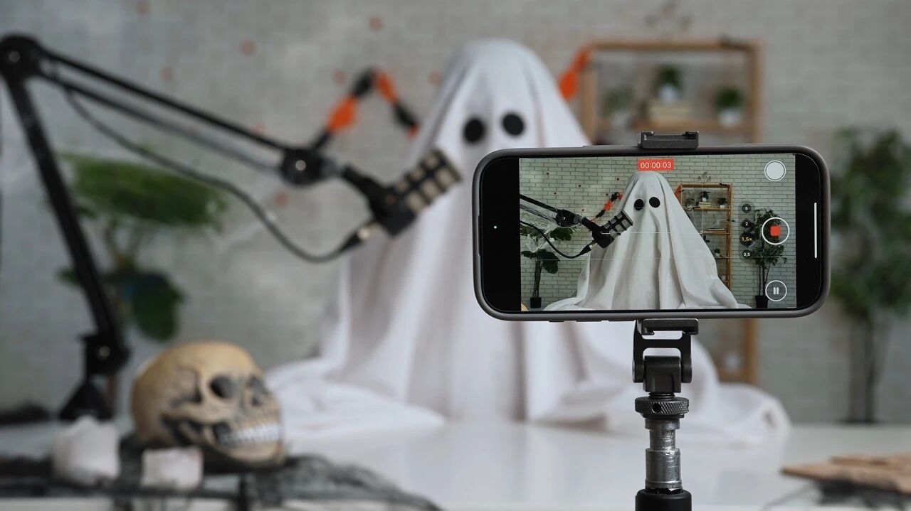 多个直播间同时涉黄 快手急招安全岗