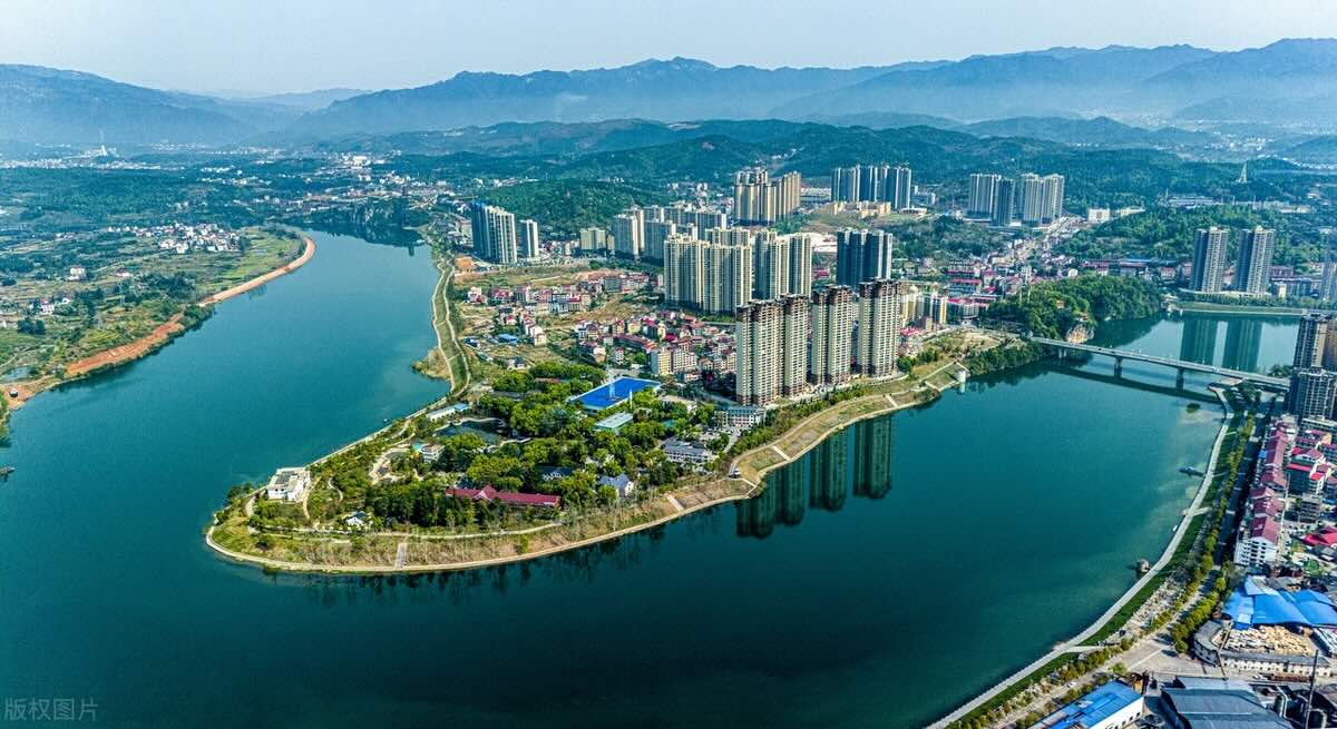 8782 万、新邵县数据局数字城市建设项目